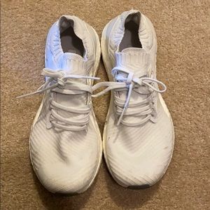 maevys leopard running sneaker